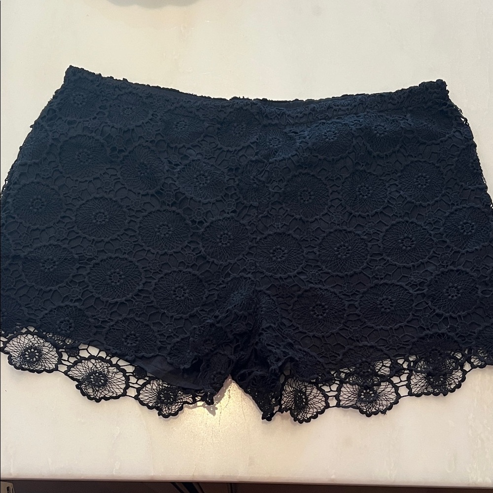 Mud Pie Black Cotton Shorts size L